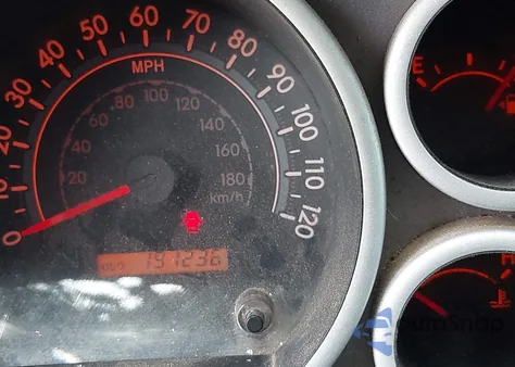 2011 Toyota Tundra Grade 4.6L V8 z USA, uszkodzony, nr VIN 5TFRM5F13BX028068